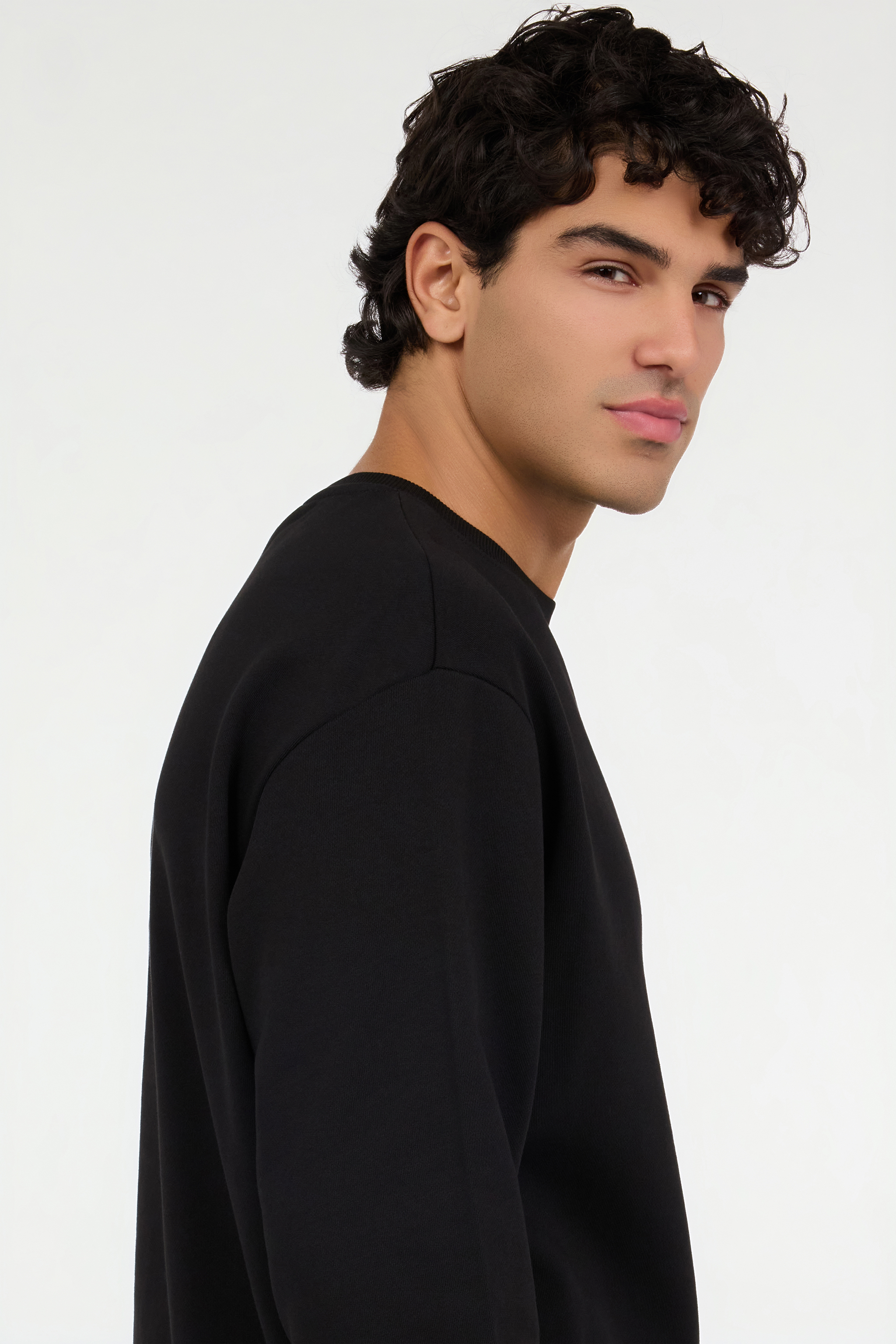 Crewneck sweatshirt with embroidered logo