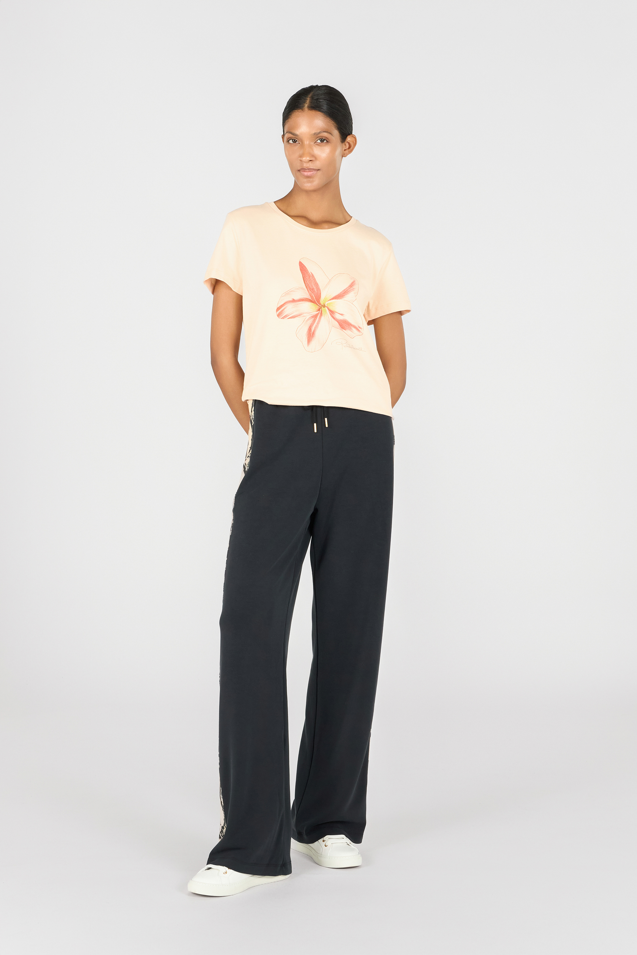 ROBERTO CAVALLI T-SHIRT MIT BLUMENPRINT 