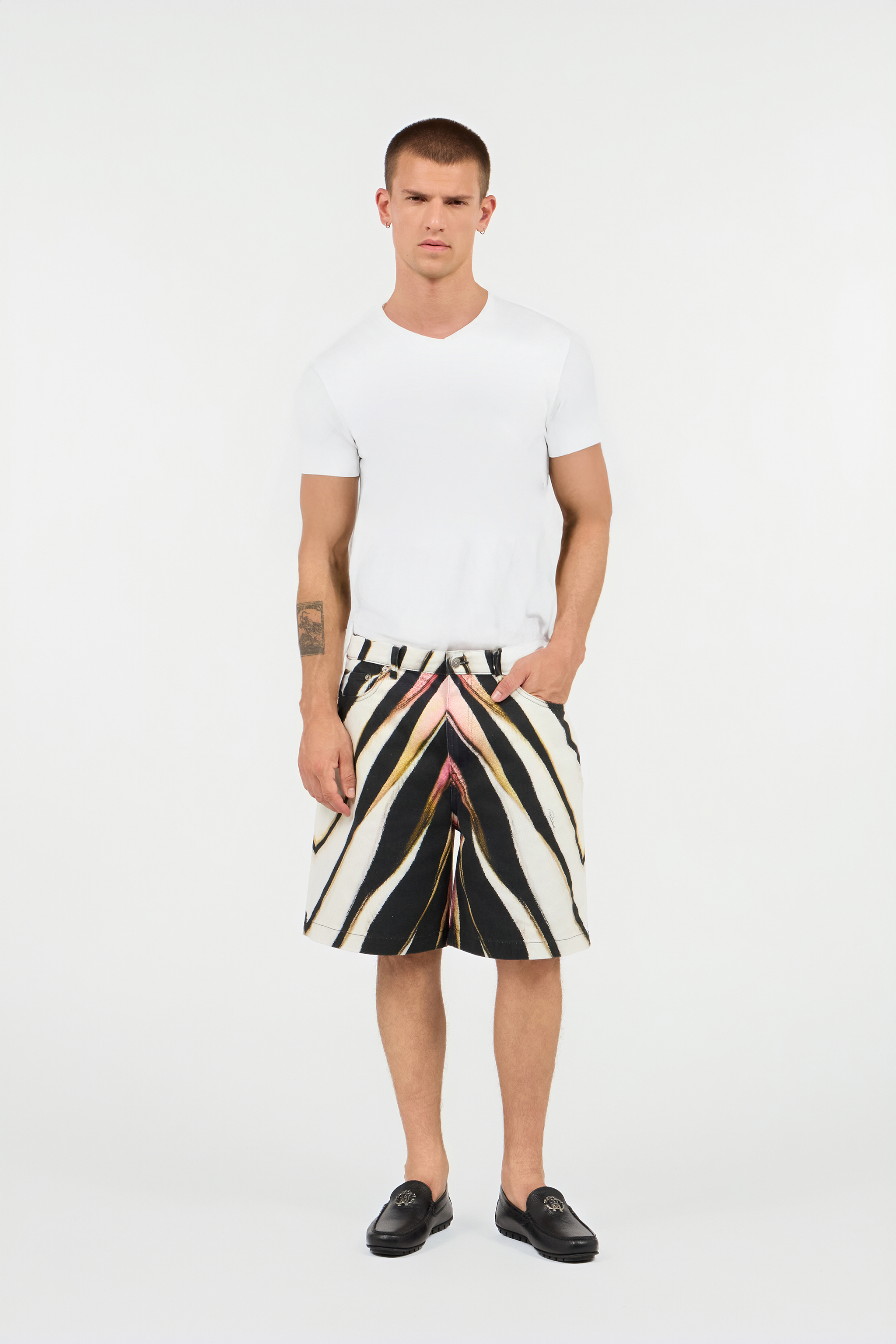 Roberto Cavalli Ray Of Pink Print Bermuda Shorts In Black