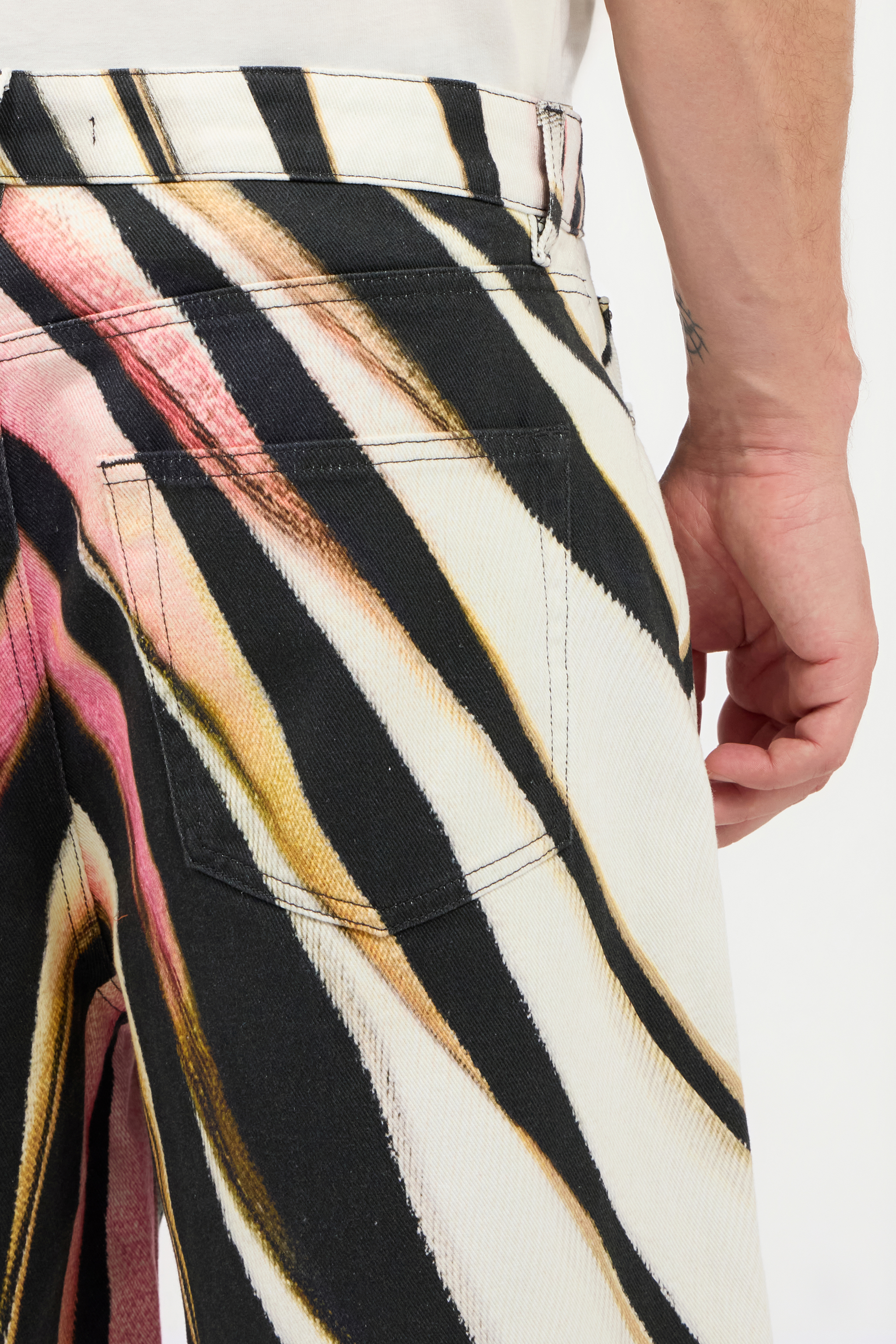 Roberto Cavalli Ray Of Pink Print Bermuda Shorts In Black