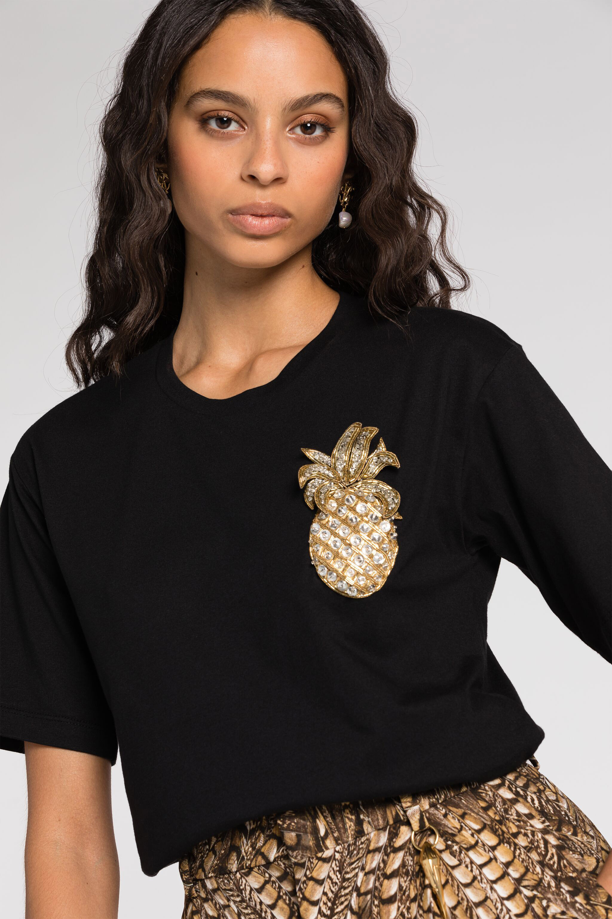 ROBERTO CAVALLI T-SHIRT MIT ANANAS-APPLIKATION