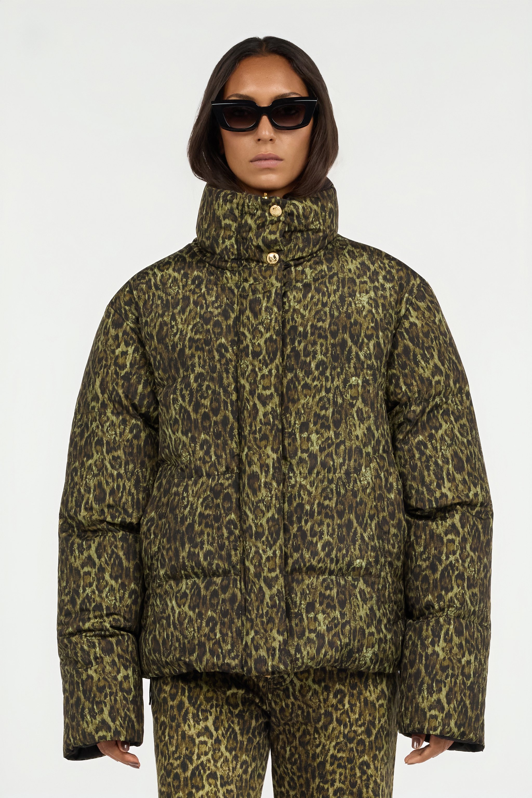 Roberto Cavalli Leopard Jacquard Print Reversible Puffer Jacket In Black