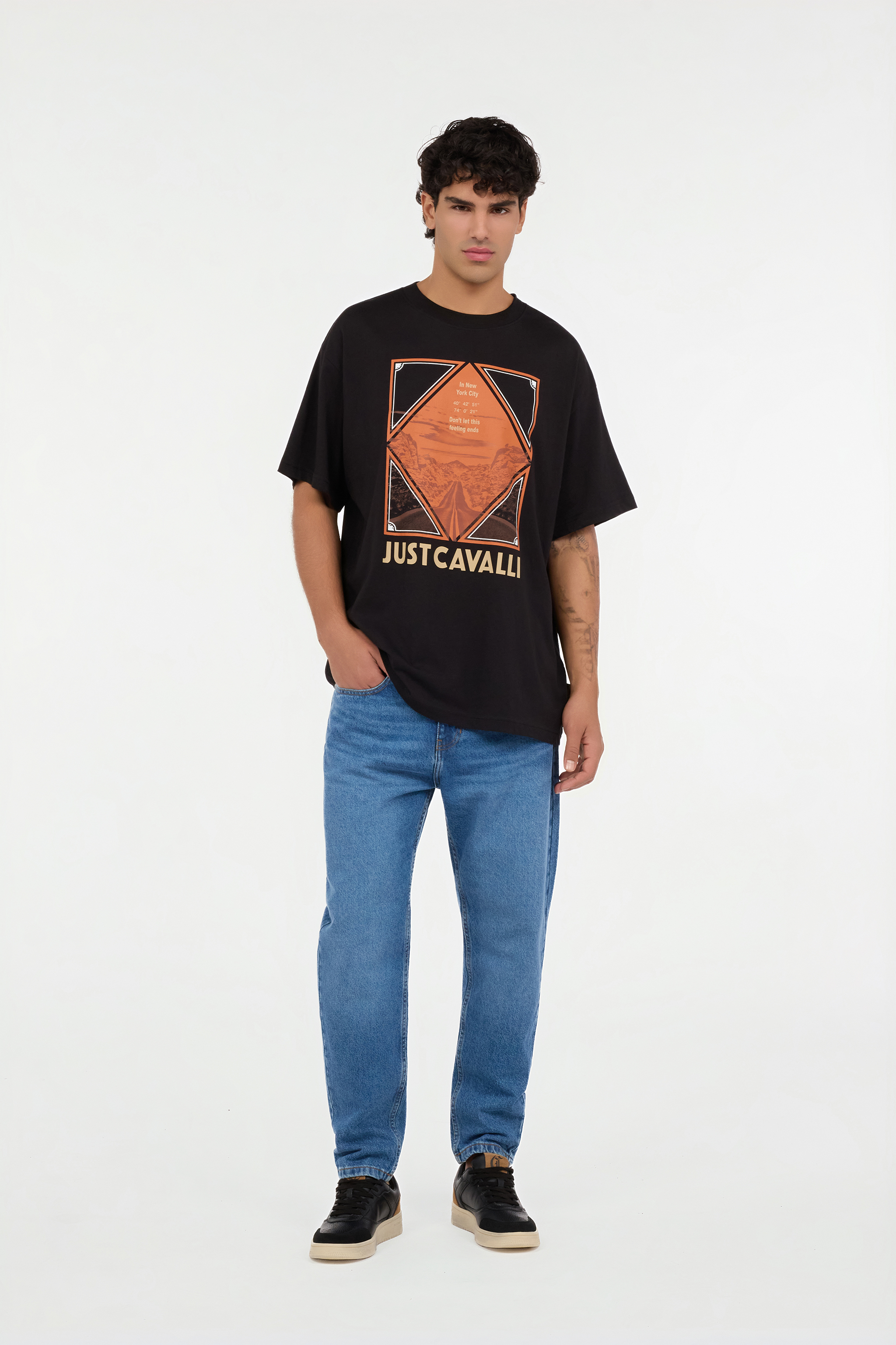 Five-pocket jeans with straight leg