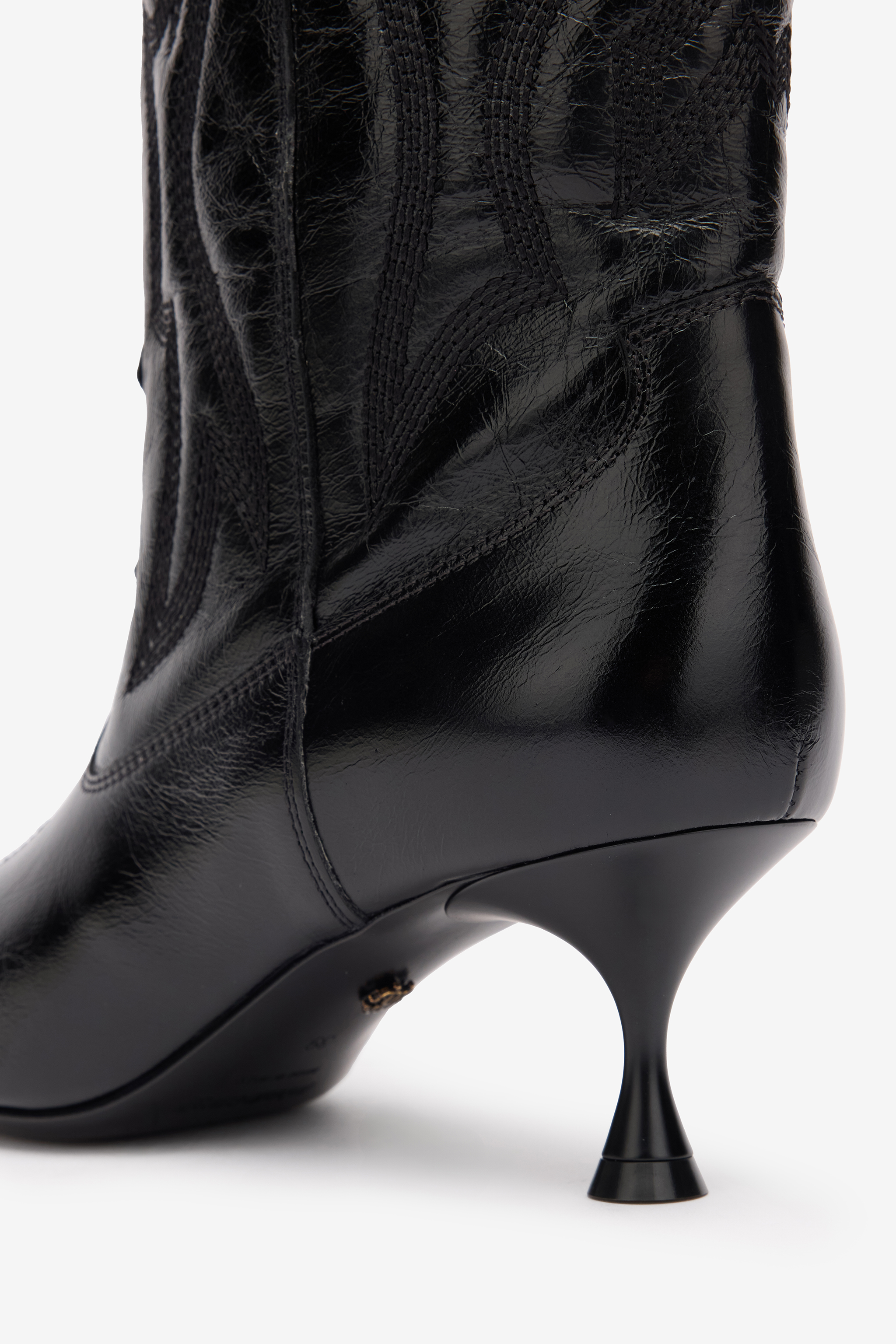 Roberto Cavalli Boots With Quilted Motif In Black