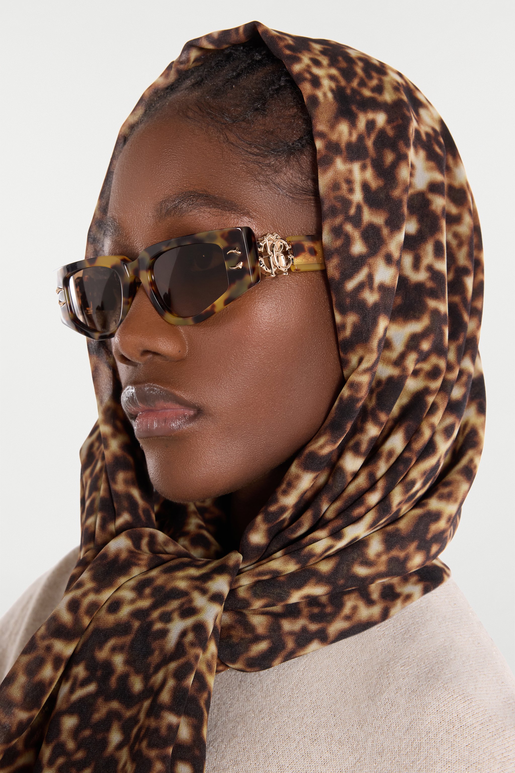 ROBERTO CAVALLI SUNGLASSES WITH RECTANGULAR FRONT AND FANGS