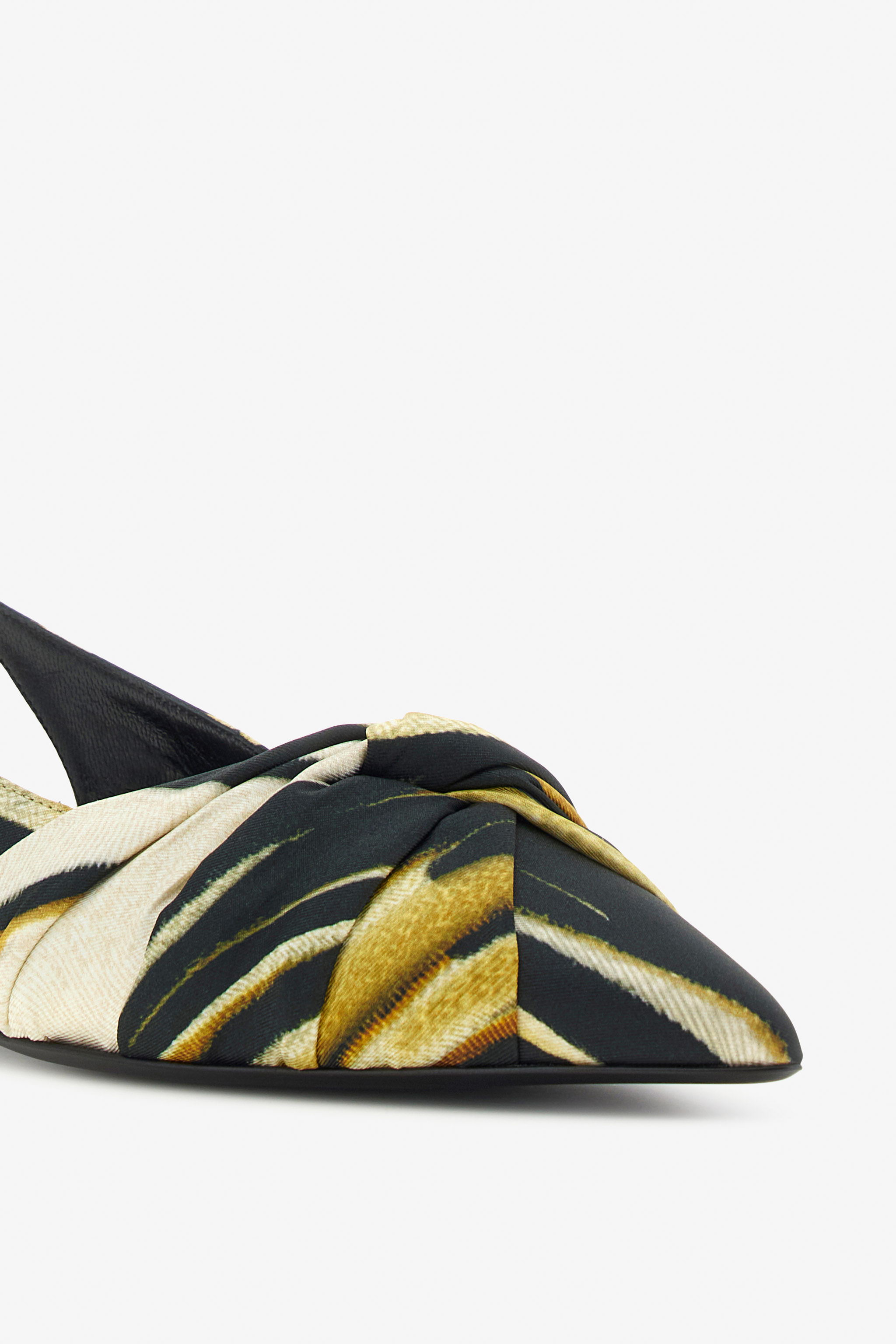 Roberto Cavalli Print Satin The Pettegola Slingback With Low Heel