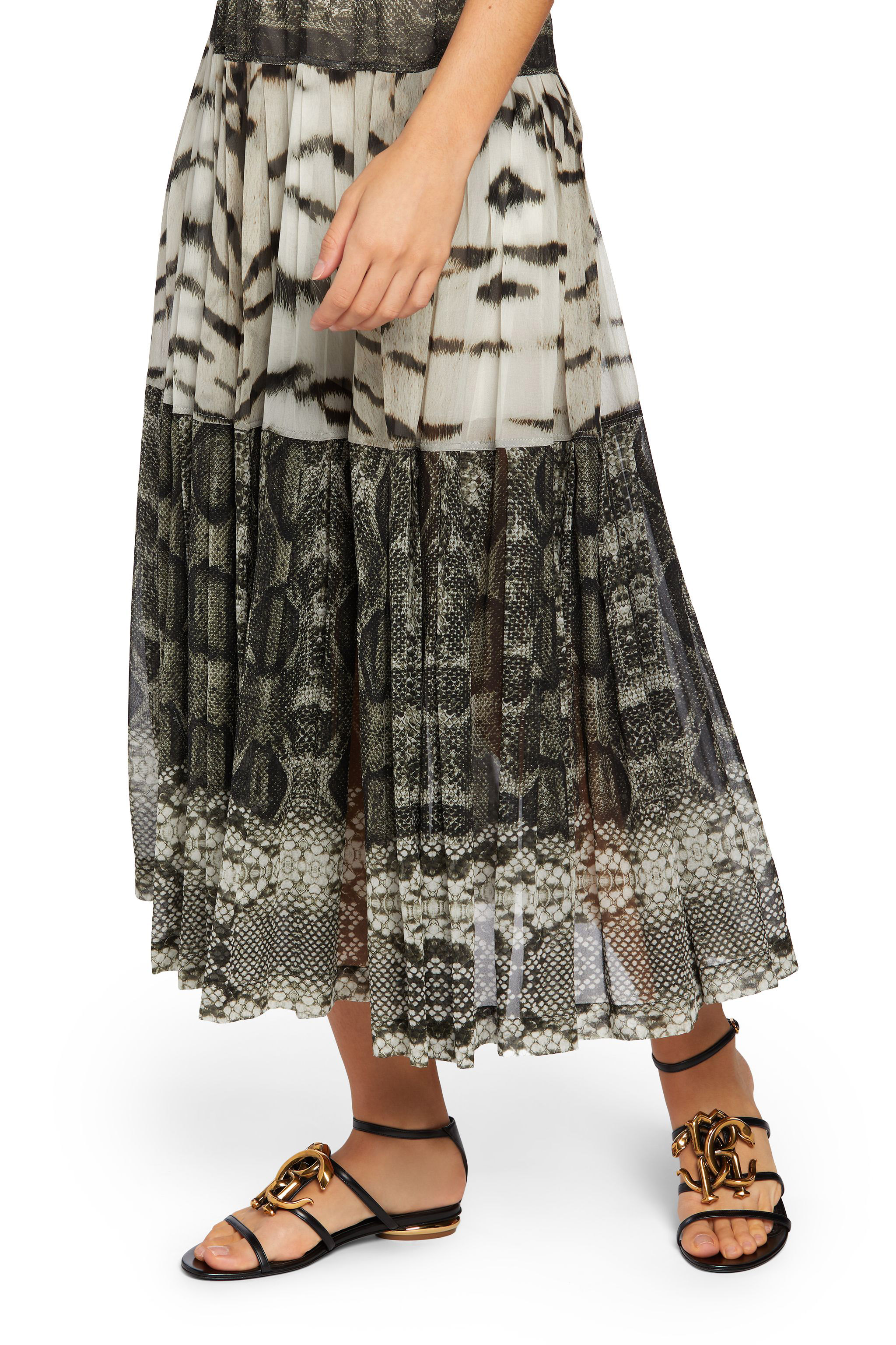Roberto Cavalli La Tigresse Reptilla Pleated Skirt In White/black/natural