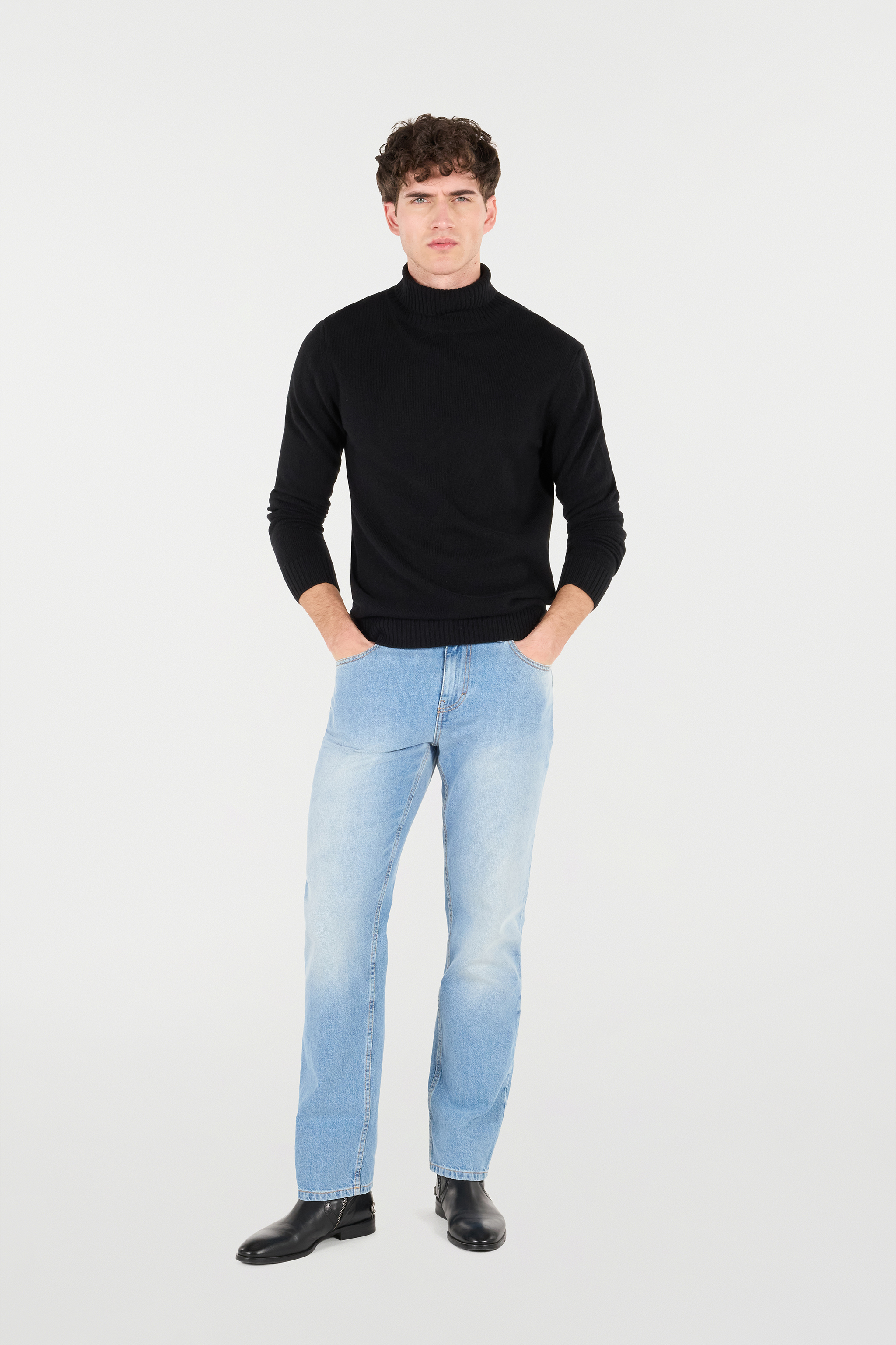 Roberto Cavalli High Collar Wool Sweater In Black