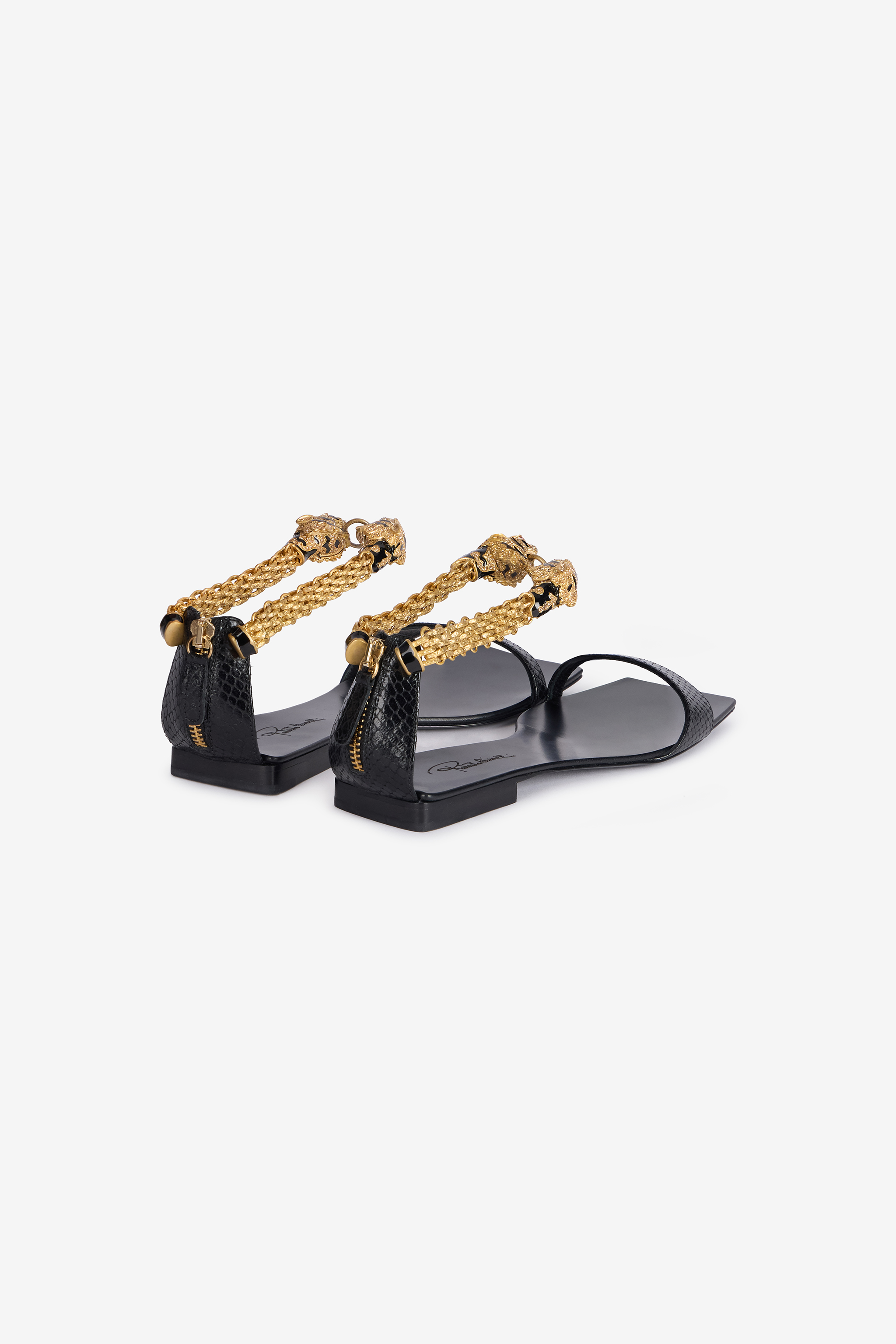 Shop Roberto Cavalli Flache Sandalen Mit Schmucktigern Und Schlangen-pprint In Nero/oro
