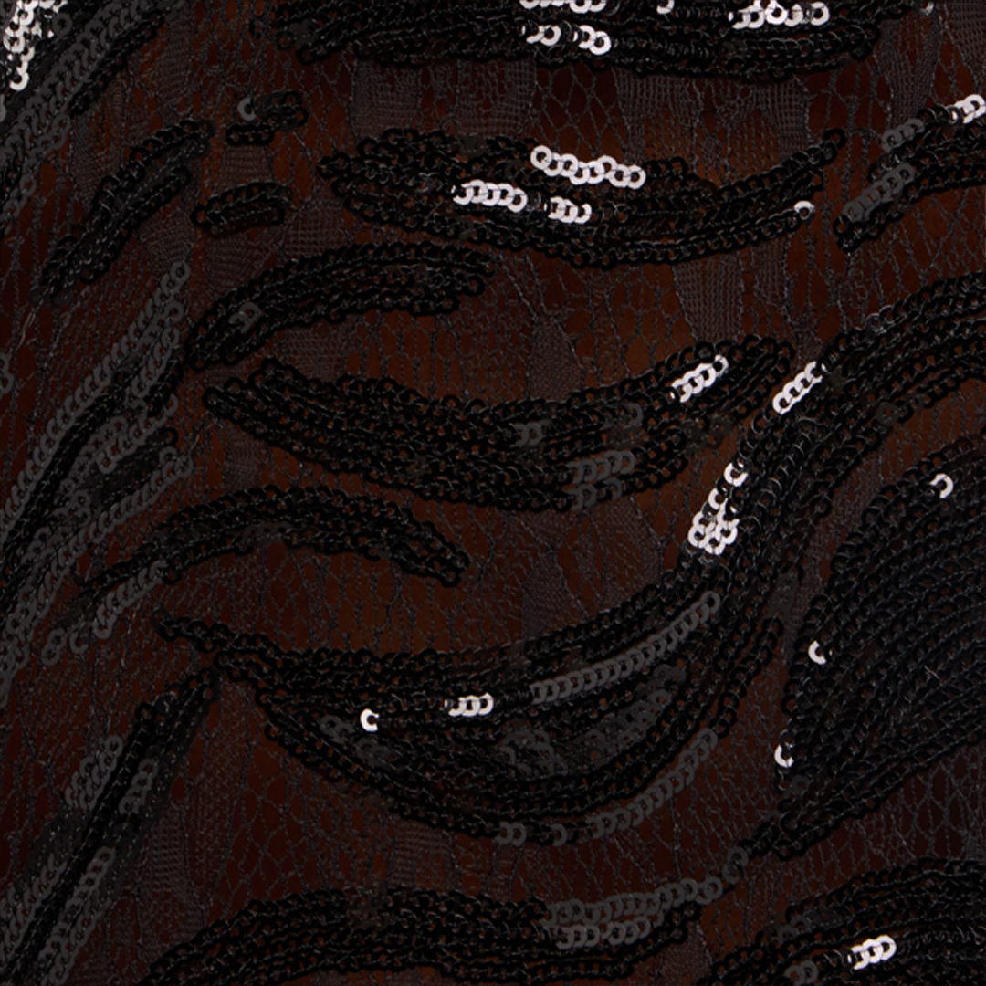 Long-sleeve solid color shirt