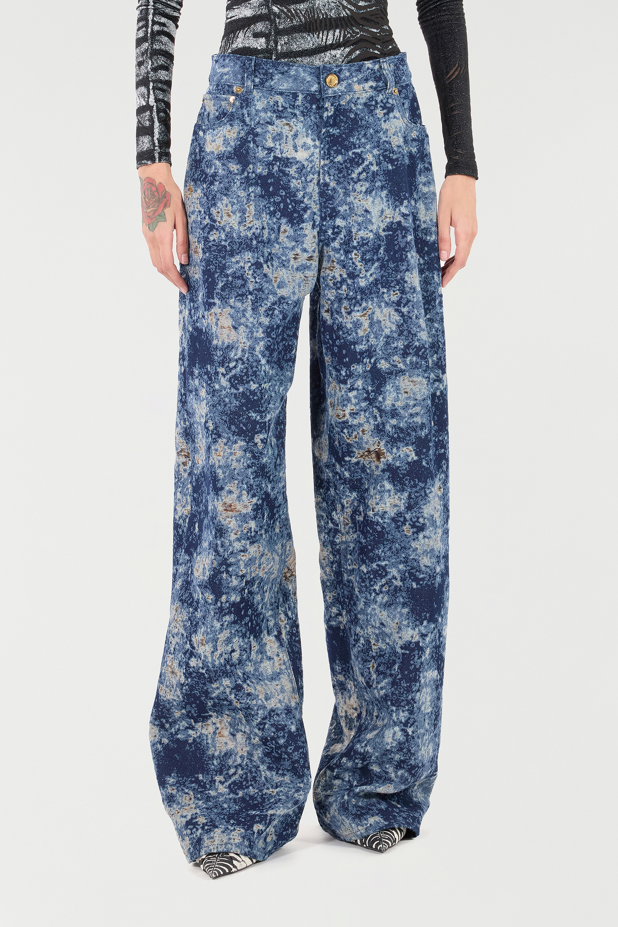 Roberto Cavalli Loose Fit Bleached-effect Jeans In Blue